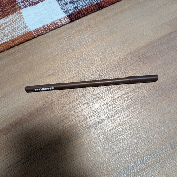Morphe Signature Lip Pencil - Picture 1 of 3